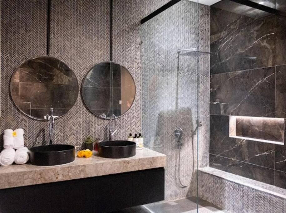 Modern Palace in Seminyak - Qmoya Villa - 3