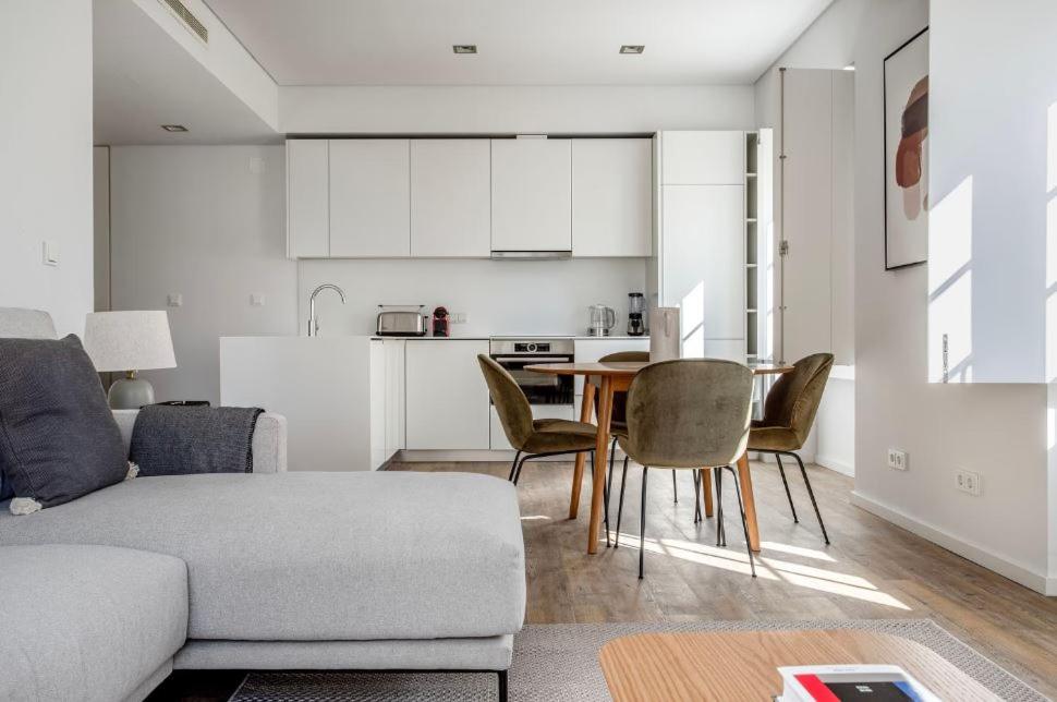 Private bedrooms in the Heart of Lisbon - 4