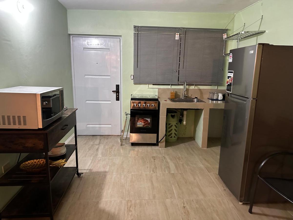 The Shelton Kaemas Rest - 4