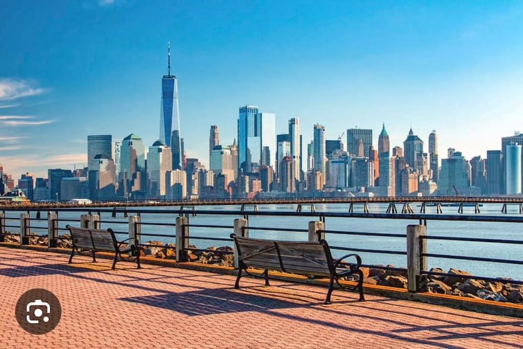 Apart Studio West NY 12Mints From NYCity Times Square