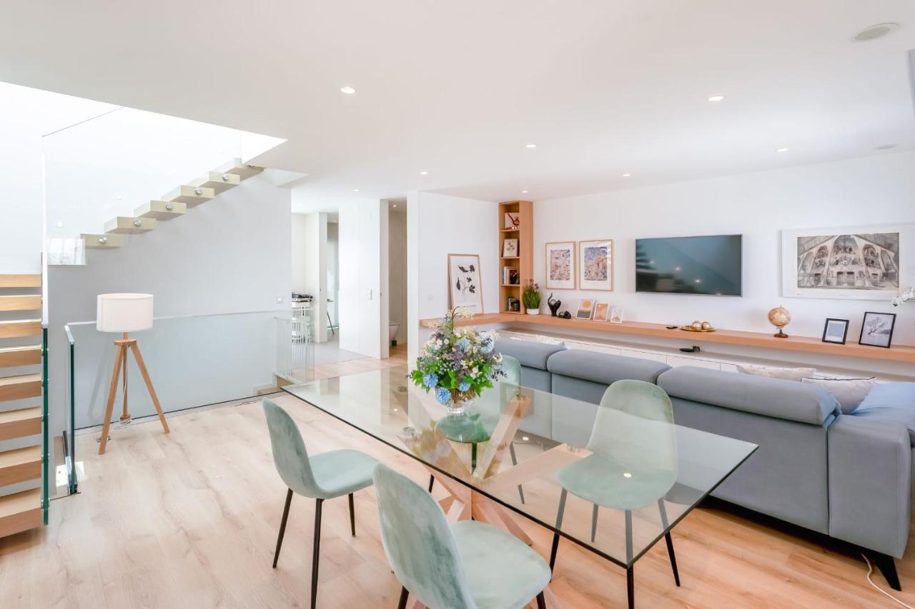 Luxurious 3 BDR House With Pool & BBQ by LovelyStay - 3