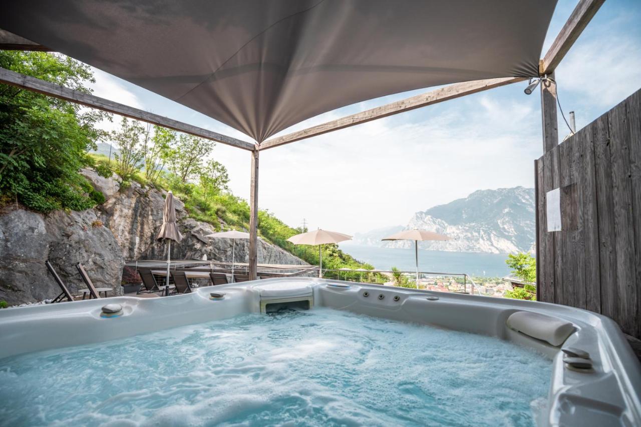 For tips on where to stay in Lake Garda, check out our list of favourite 4 and 5 star luxury hotels in Lake Garda plus cool resorts on the lake for R&R. #lakegardahotels #italy | 5-star Luxury Hotels In Lake Garda | Top Hotels Lake Garda Lago di Garda Luxury Hotels | Lake Garda Hotels 4 Star | Lake Como Hotels 5 Star | Best Hotels On Lake Garda | Luxury Lake Garda Hotels | Luxury Hotels Lake Garda | Sirmione Lake Garda Hotels | Lake Garda Italy Hotels 5-star Luxury Hotels In Lake Garda | Top Hotels Lake Garda Lago di Garda Luxury Hotels | Lake Garda Hotels 4 Star | Lake Como Hotels 5 Star | Best Hotels On Lake Garda |