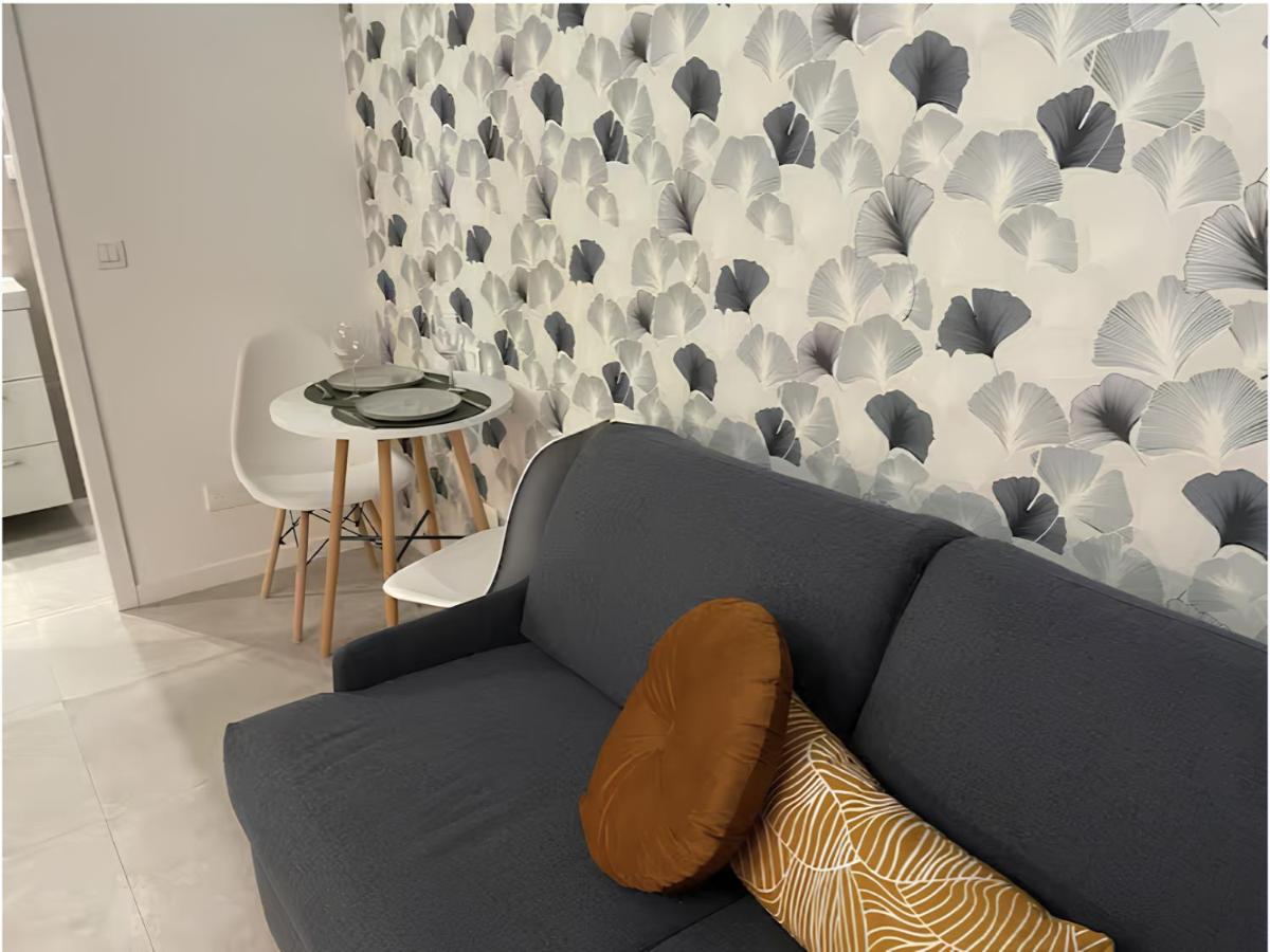 Modern Studio Apt In The Heart Of Paris - 5