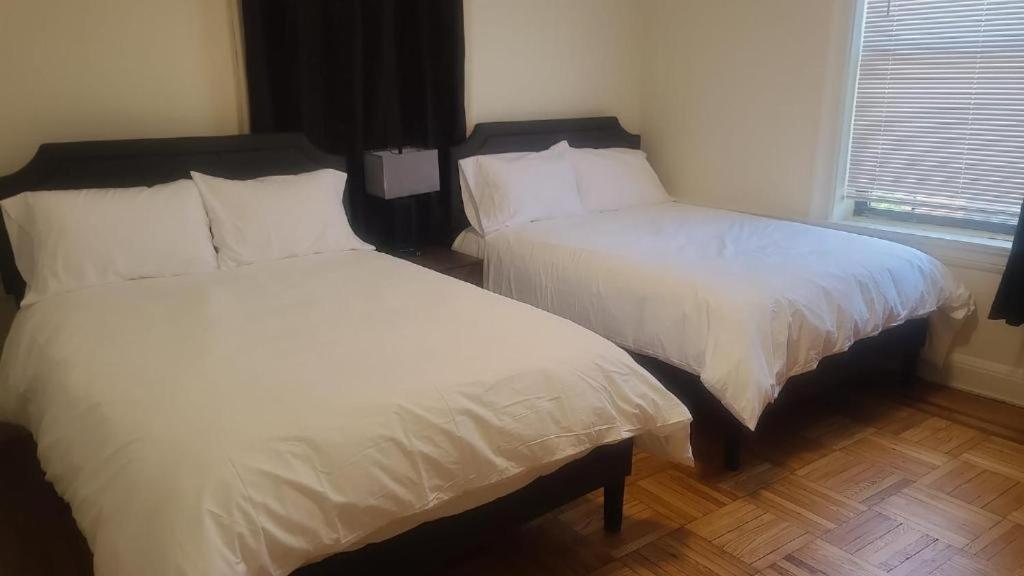 3 Bedrooms Apartment 2F