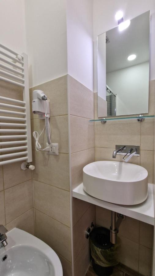 Susy's Guest House - Room Colosseo - 3