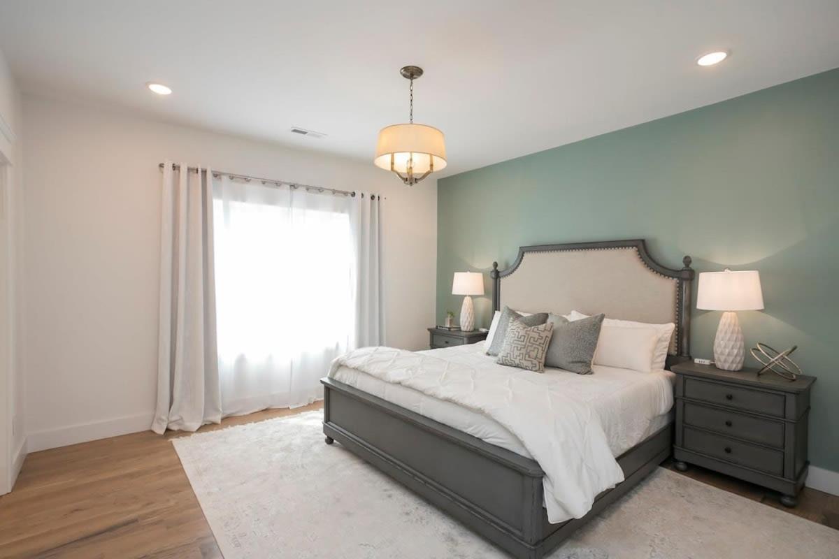 Custom Home Office Suite Game Room & Fire pit - 5