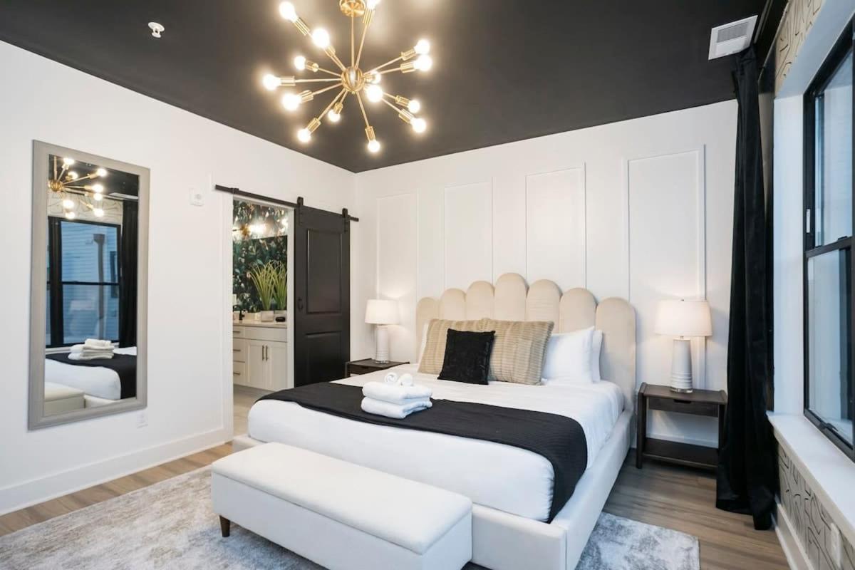 EV Charger King Beds Garage 2 Miles to DWNTN - 4