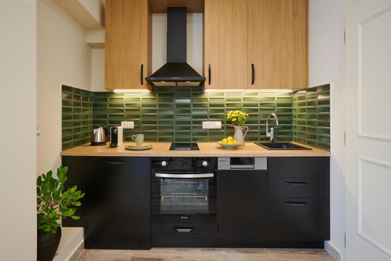 Rastoni Acropolis Uniquely Located Stylish Apartments - 4