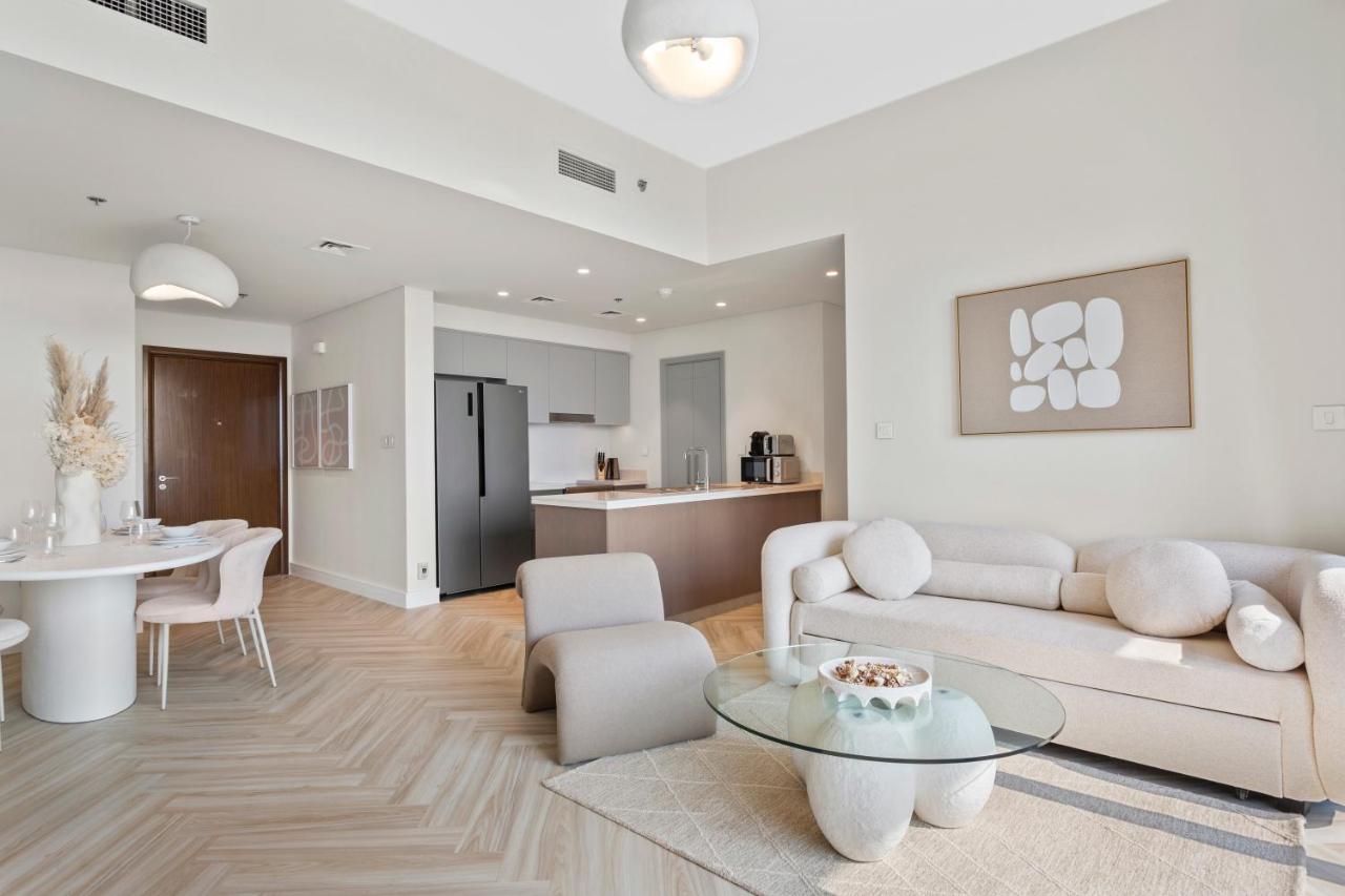 Luxurious Living in a 2 Bedroom at Forte Downtown - 5