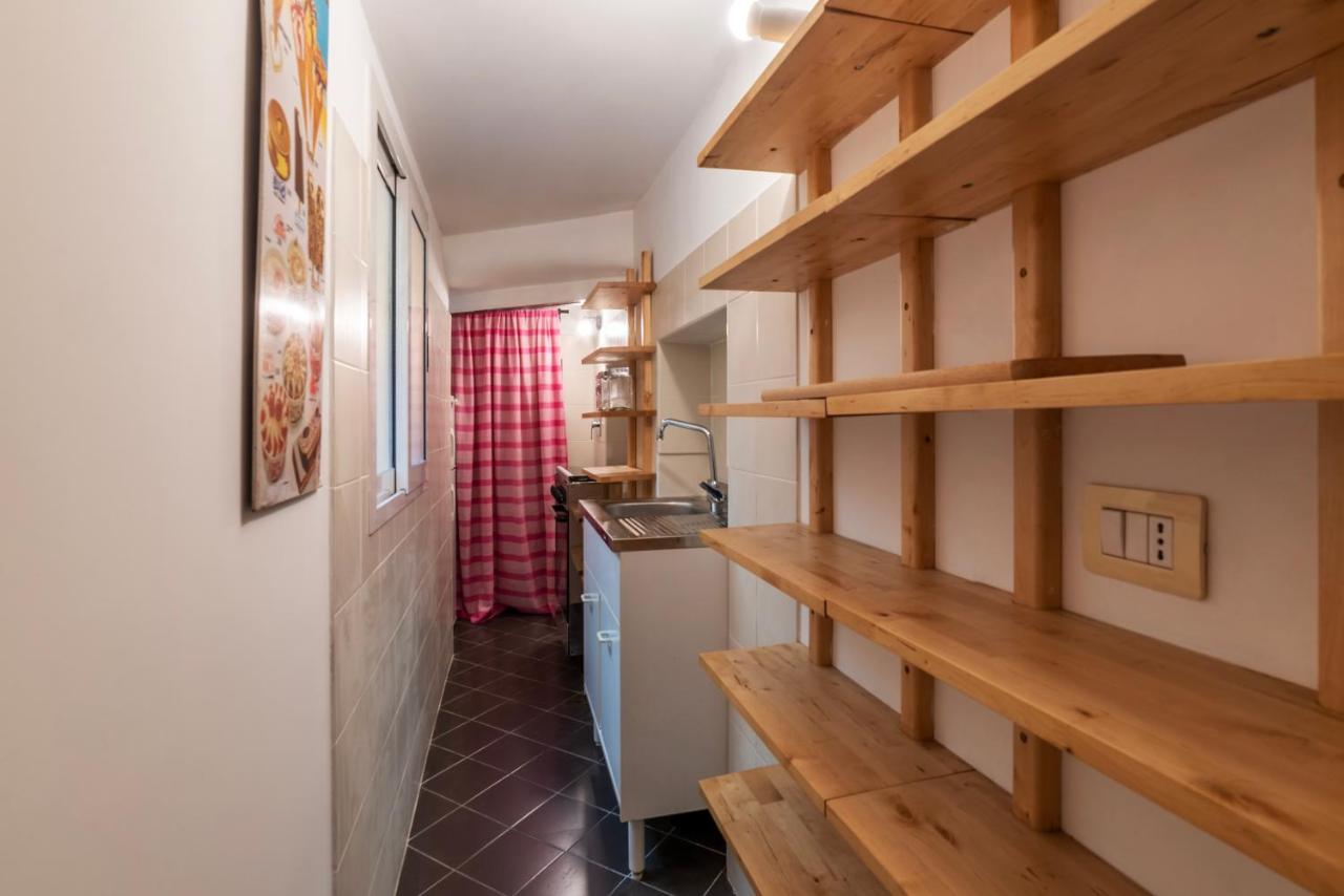 GuestHost - Fori Imperiali Pretty Apartment - 4