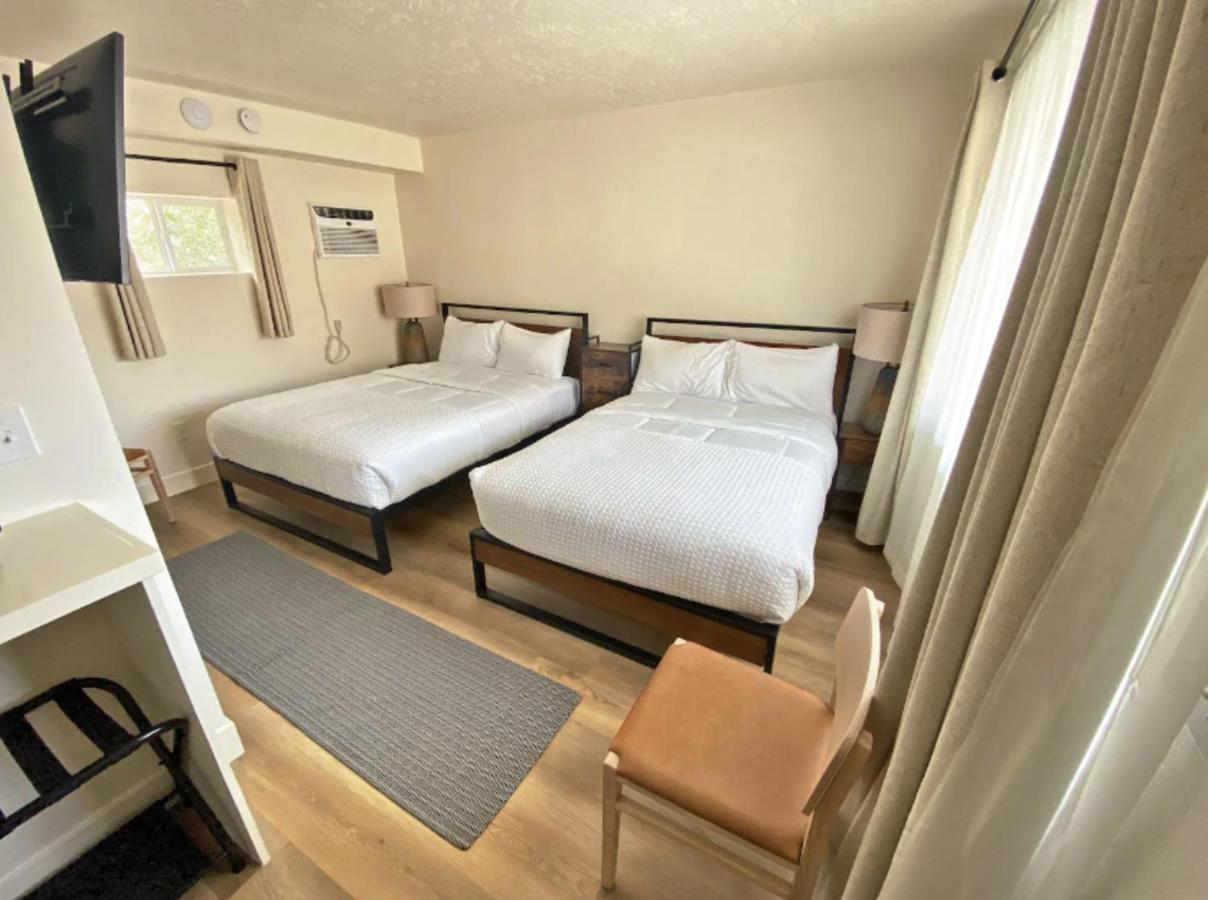 89 & Nine Motel — photo 11