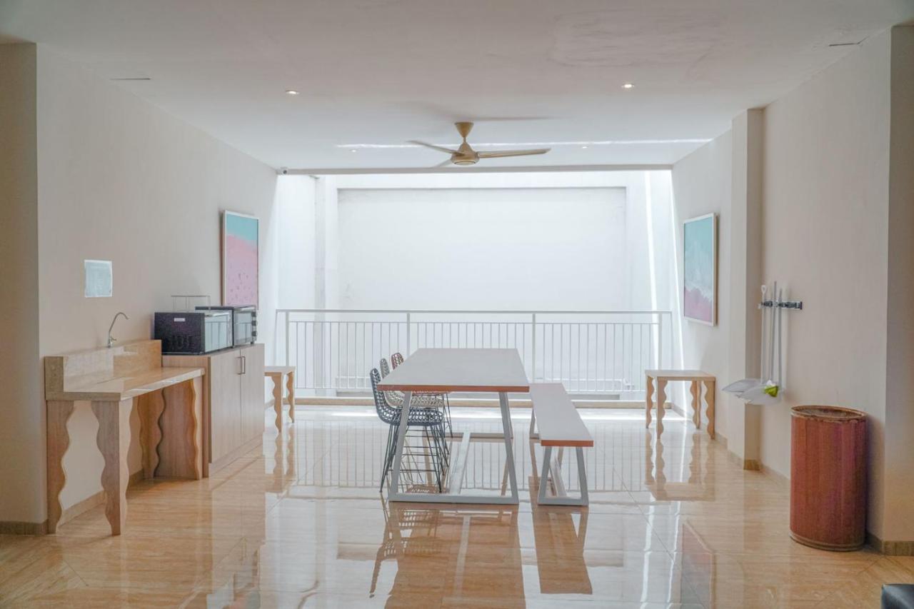 Bali Bustle Pararaton Coliving and Coworking Space - 2