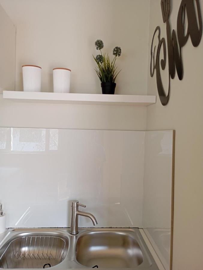 Tiny Little SUITE - 3