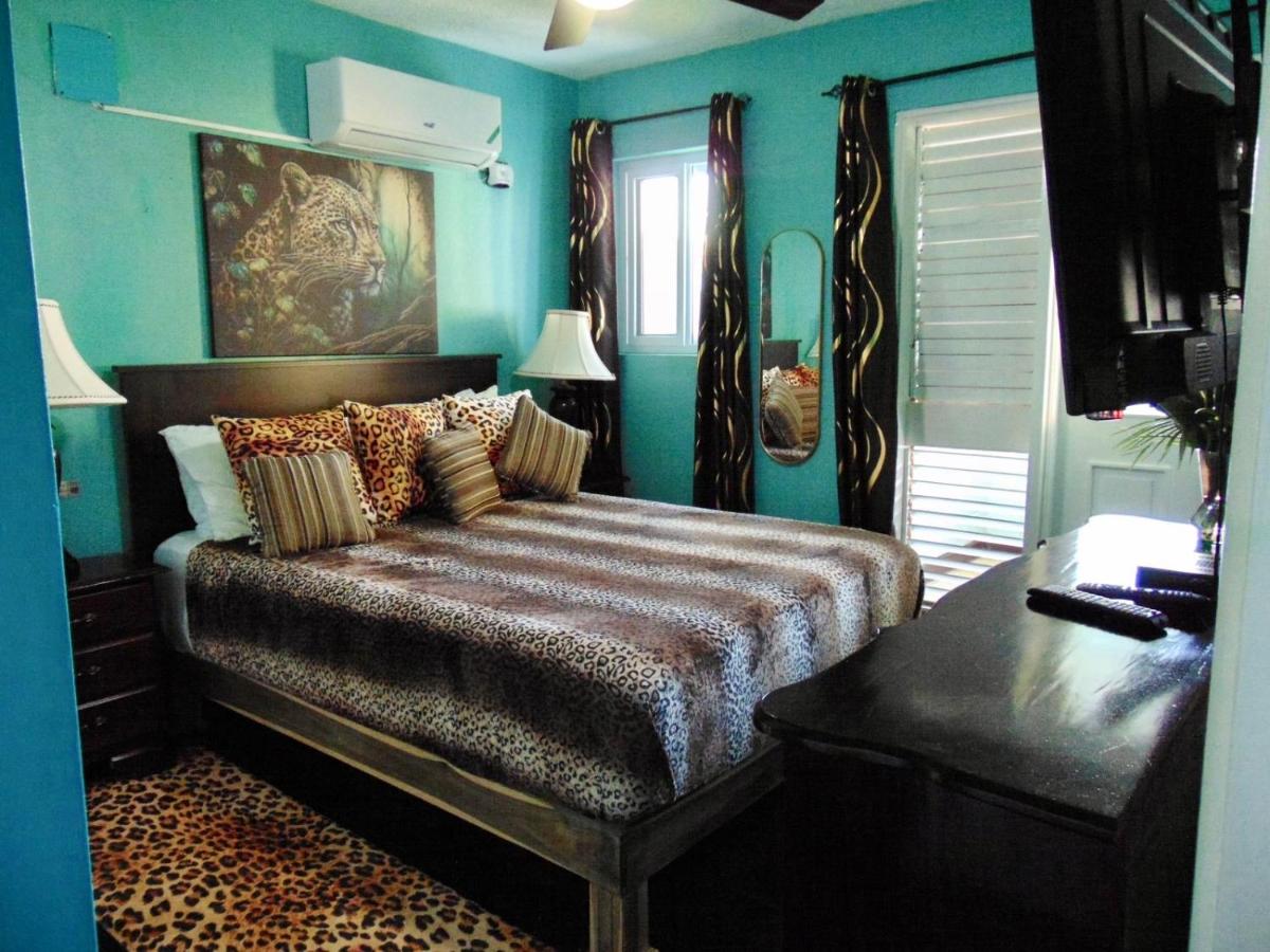 Seaside 2 Bedroom Oasis at 7 Miles Beach, Negril, Point Village - 2