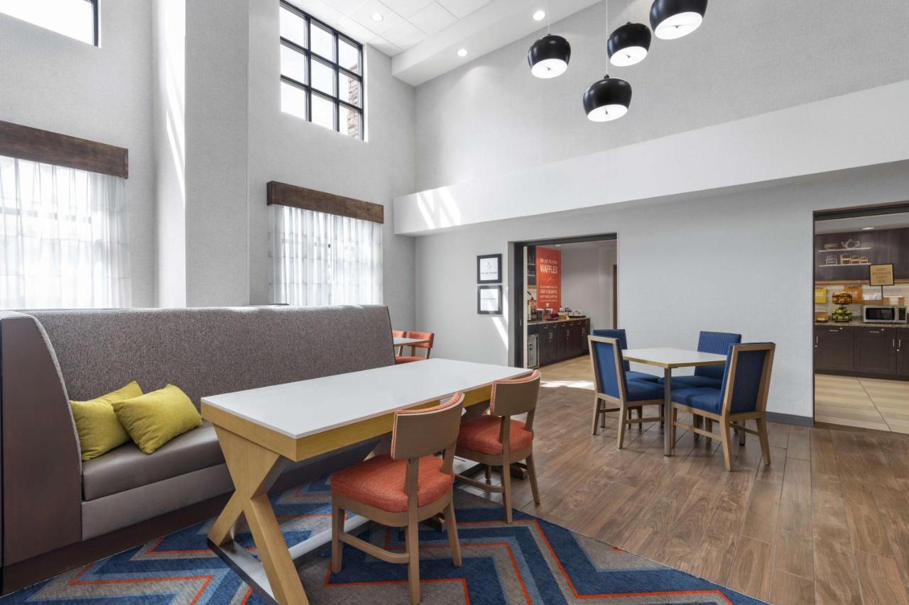 Fountain Inn & Suites — photo 14