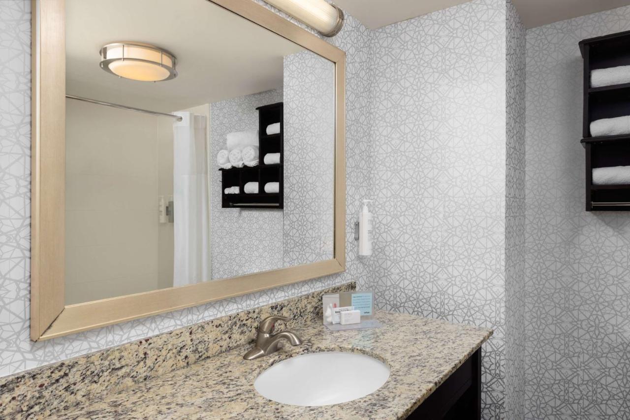 Fountain Inn & Suites — photo 24