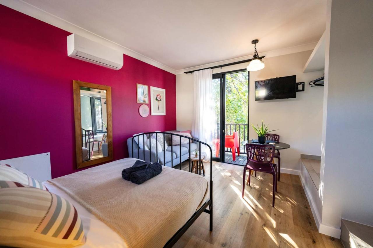 Green Point's EYRIE - Indulge in an Urban Oasis - 5