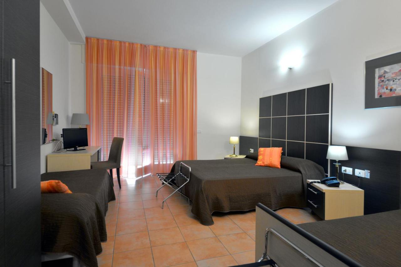 Hotel Ferrari - 5