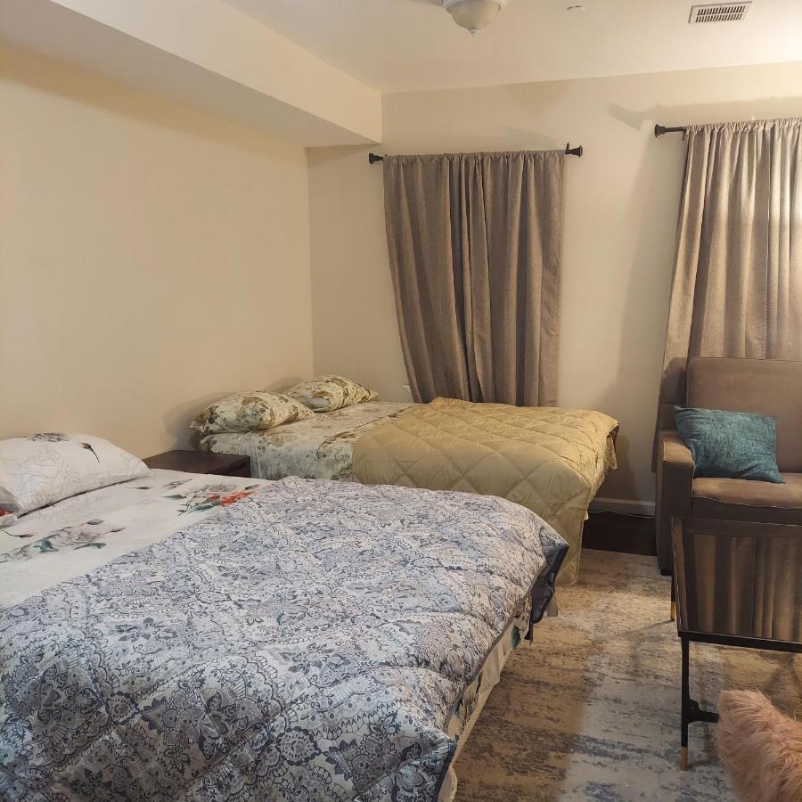 Double queen room 6 minutes walk to Penn station NYC EWR - 2