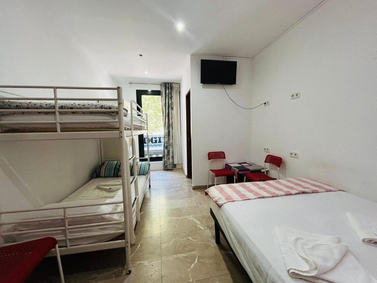 Hostal Granvia 628 - 2