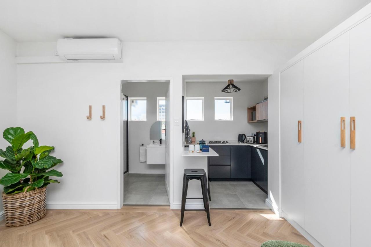 Flamingo on Hope - 4