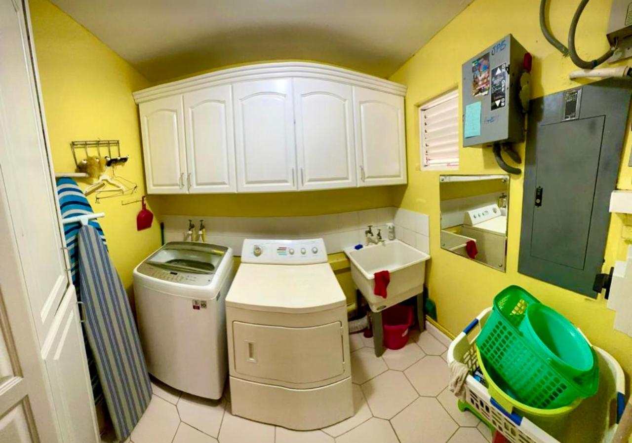 Casa Mire-Lee, Seaside Serenity at Negril 7 miles Beach, Point Village - 3