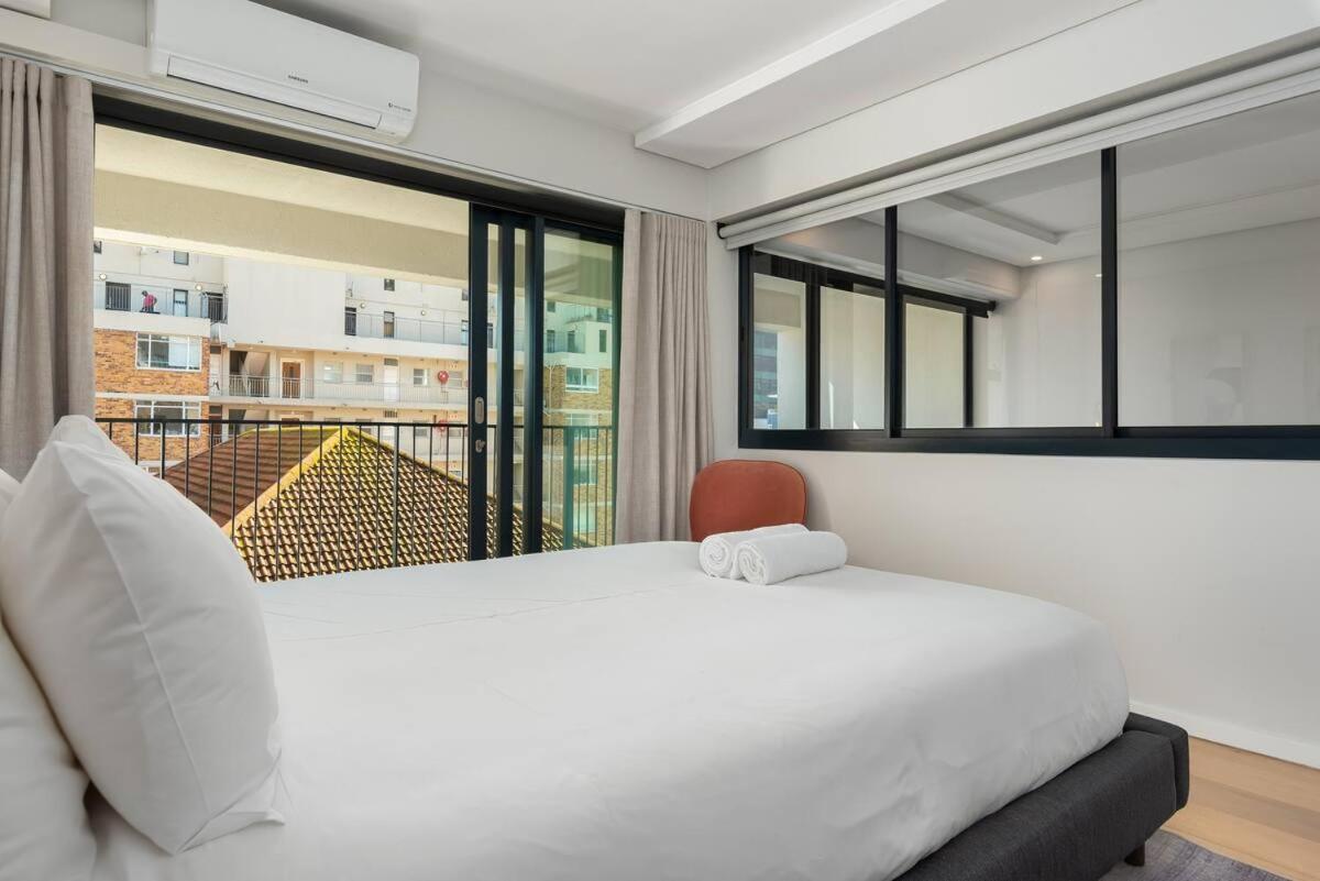 Lovely Sea View Duplex Sea Point - 2