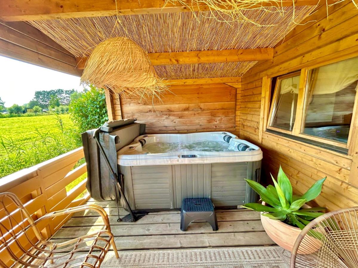 Mediterranean style chalet with jacuzzi and garden near Amsterdam - 4