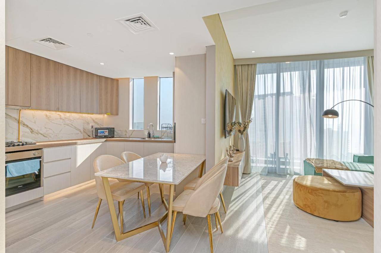 Savis Homes - Condor Marina Star - Luxury 2 BR Waterfront Apartment - 5