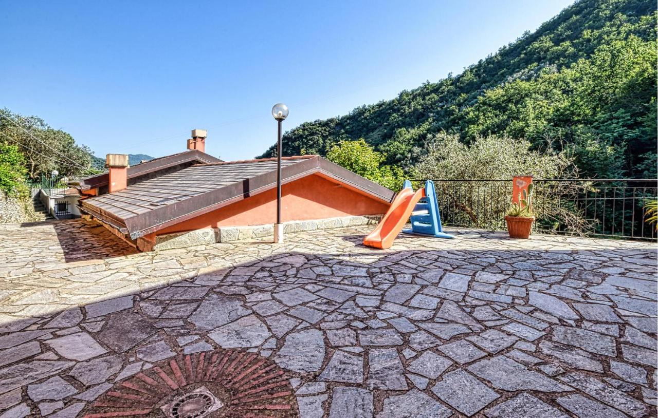 1 Bedroom Beautiful Home In Avegno - 2