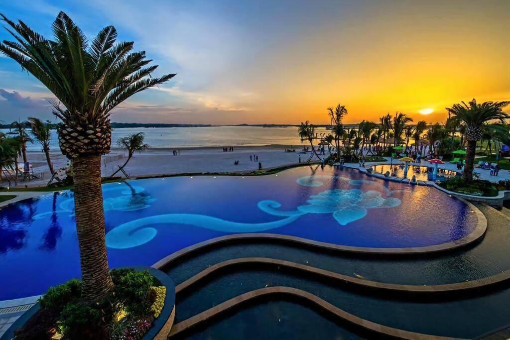 Direct mall access & beach - Large group 8 pax - 3