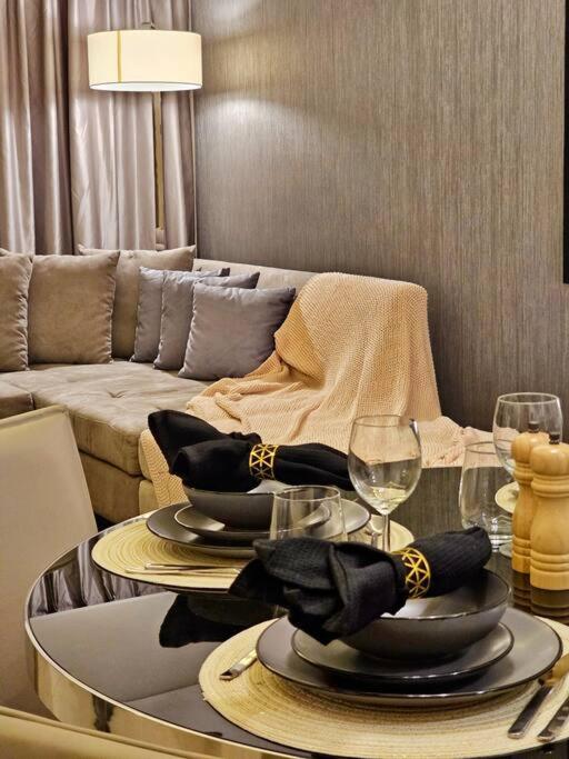 1 Bedroom Apartment Paramount - 5