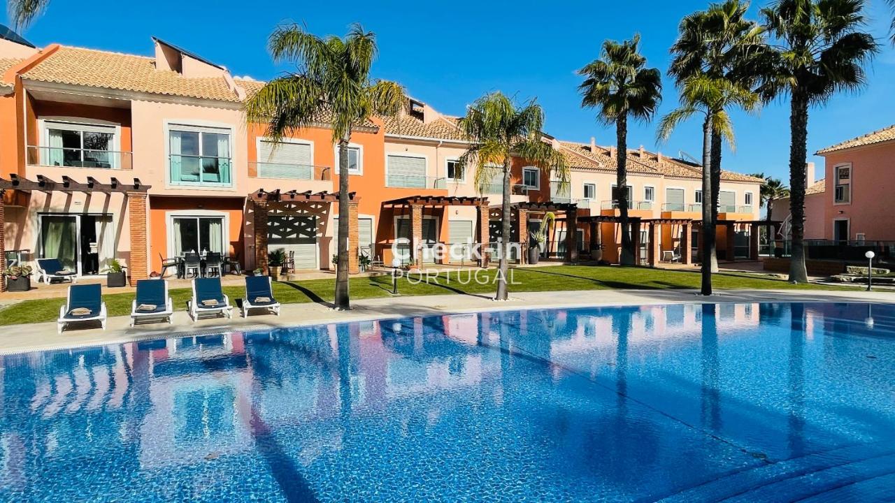 Santa Maria G - Shared Pool - 8 Guests - Albufeira