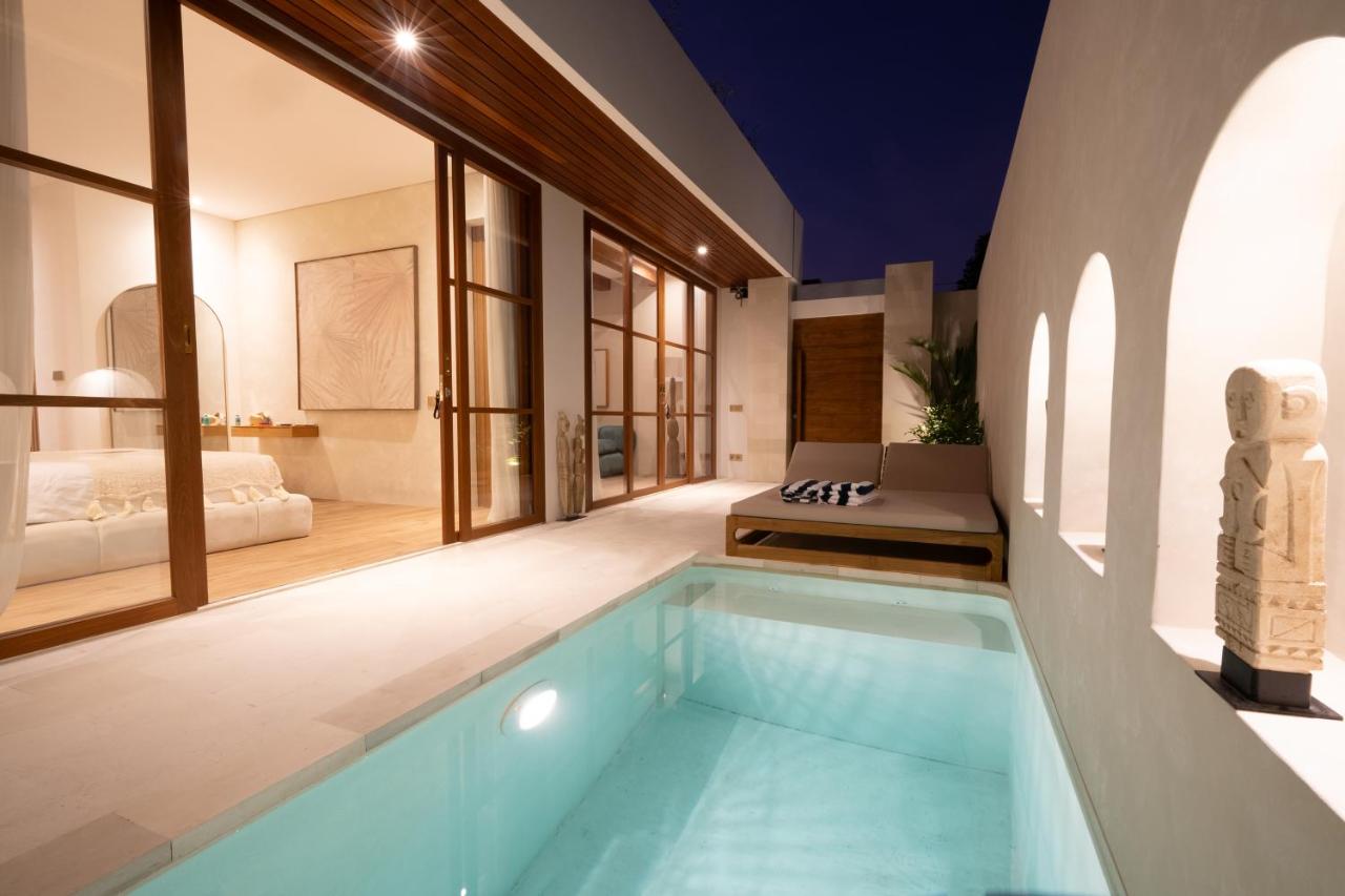 New Luxury Tropical Villa Canggu - 4