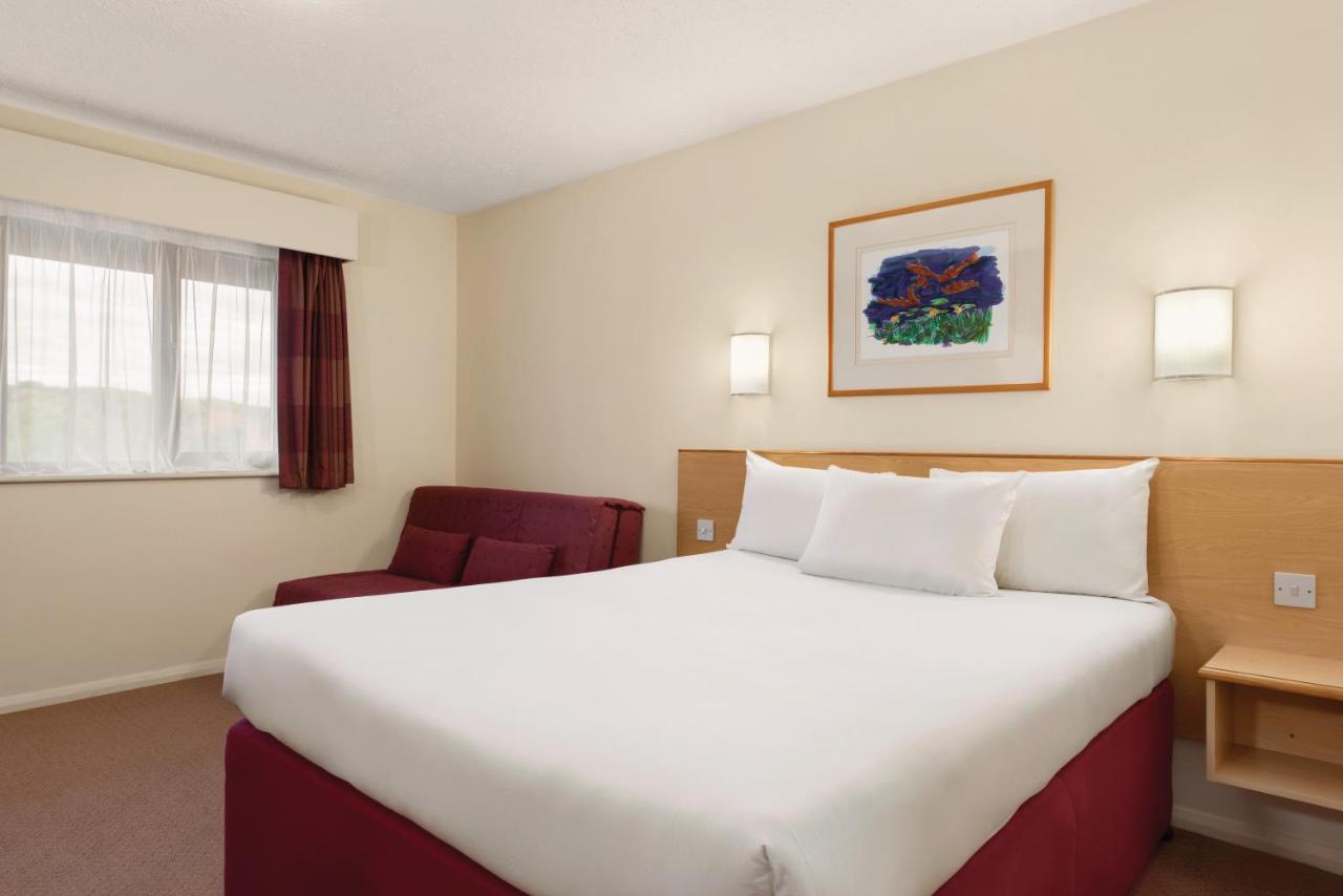 غرفة قياسية مزدوجة