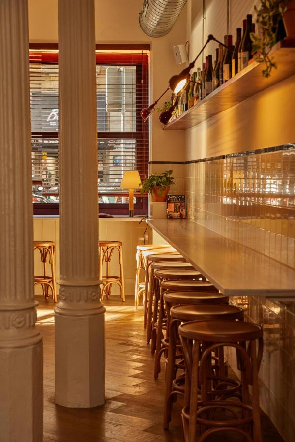 Hotel Regina Barcelona - 4