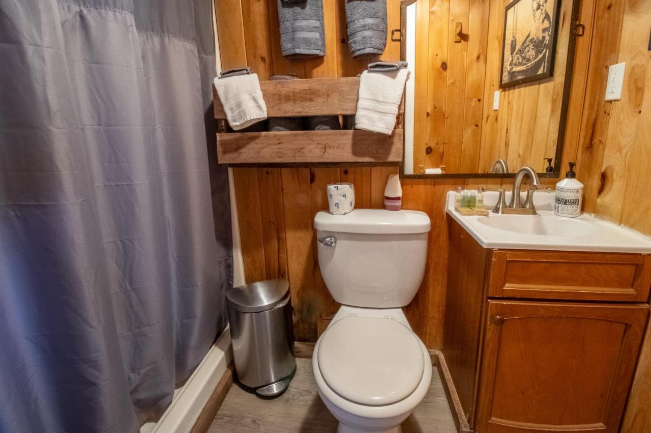 Kozy Haven Log Cabin Rentals — photo 19