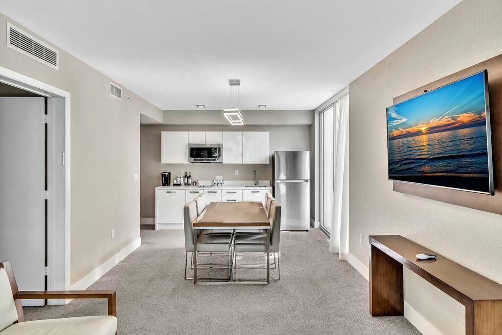 King Suite balcony water views-Hosted by Sweetstay - 5