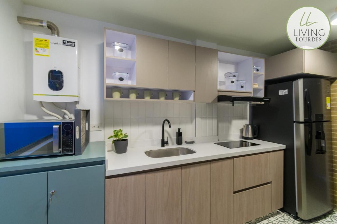 Living Lourdes 64-307 - 4