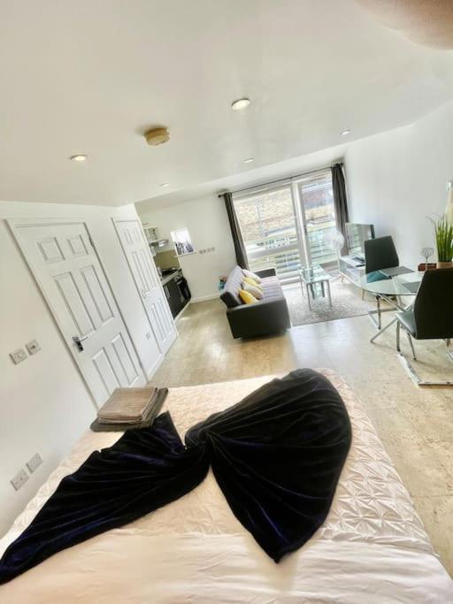 Cambridge City Centre Studio First Floor Sleeps 3 - 2