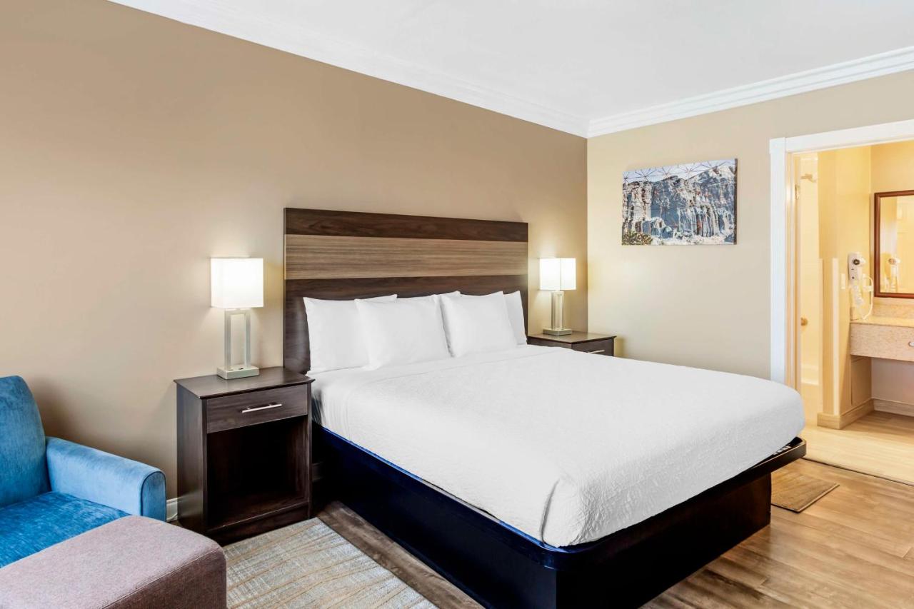 SureStay Hotel by Best Western Ridgecrest — photo 12