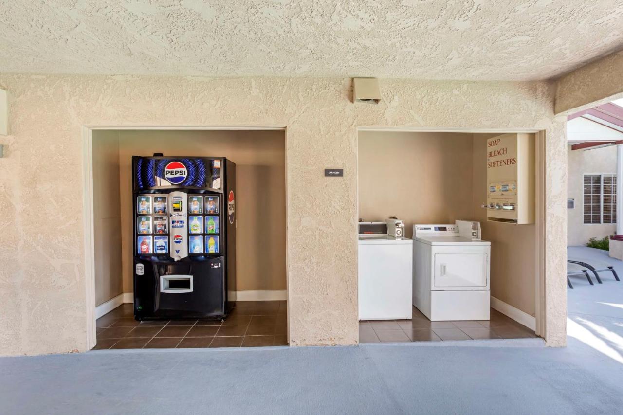 SureStay Hotel by Best Western Ridgecrest — photo 14