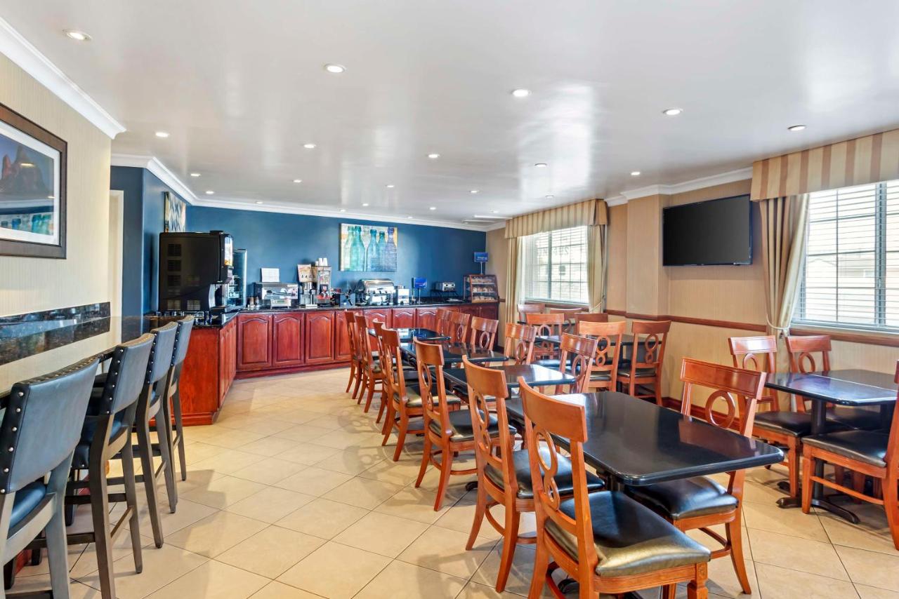 SureStay Hotel by Best Western Ridgecrest — photo 21