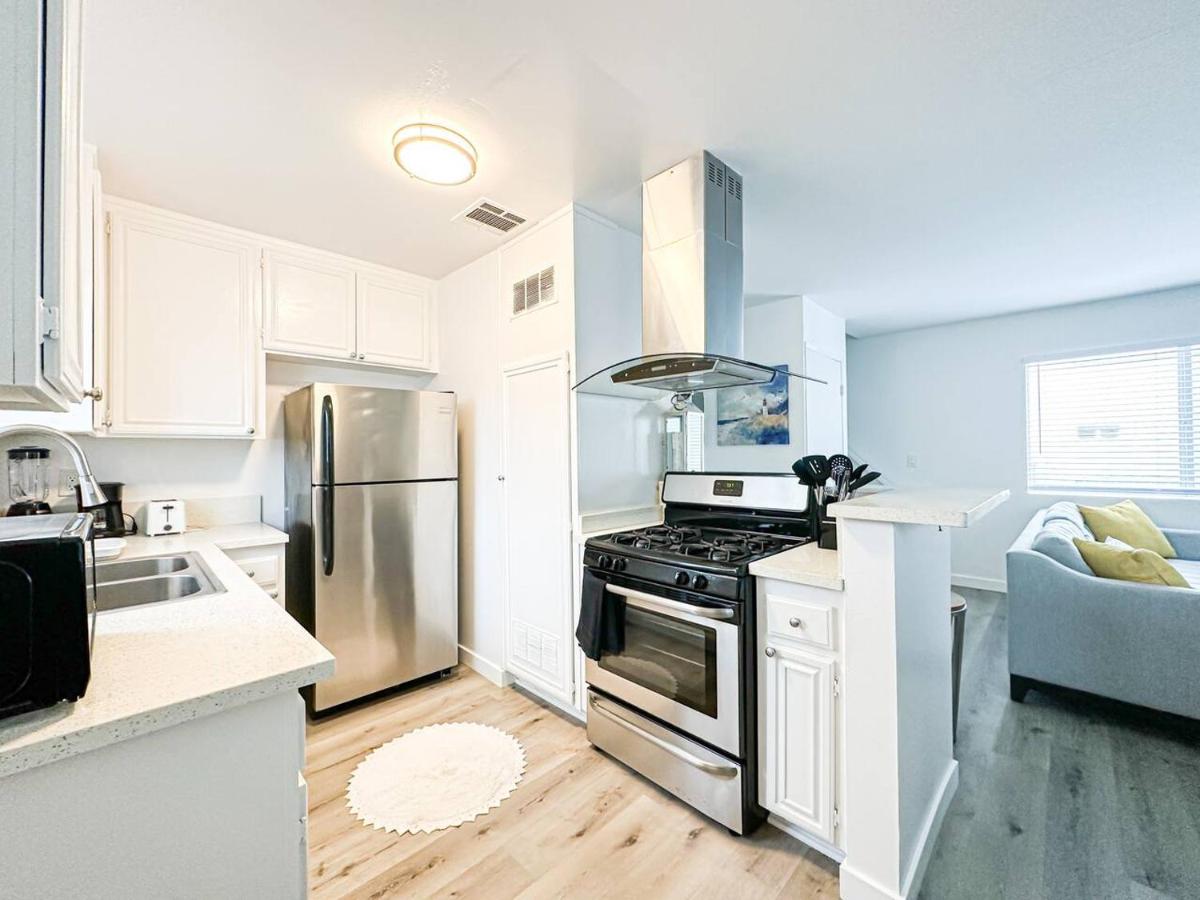 Charming 2-BR, 2-Story Retreat in Heart of LA - BR4 - 4