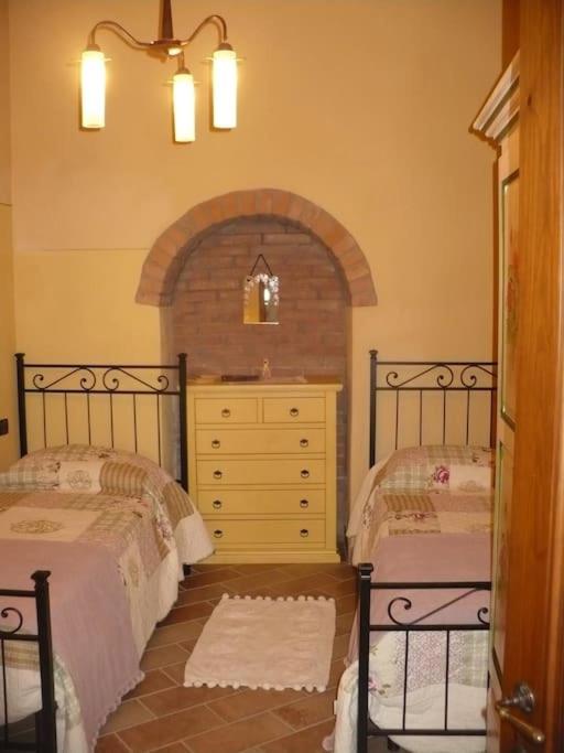 Casa il Fileno Lovely Apartment in Medieval Certaldo Alto - 2