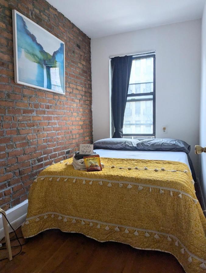 Chic One Bedroom Retreat in Downtown Manhattan - 2