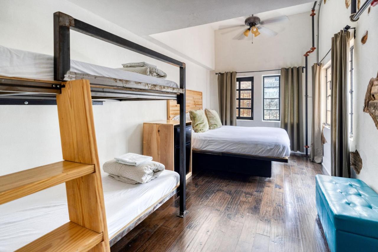 R&R Hostels Austin — photo 2