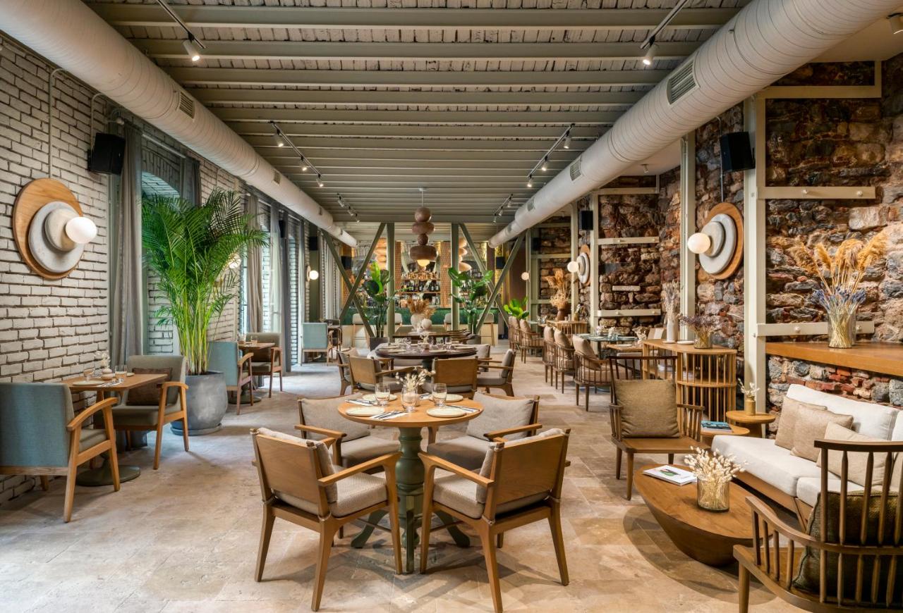 Ecole St. Pierre Hotel - 4