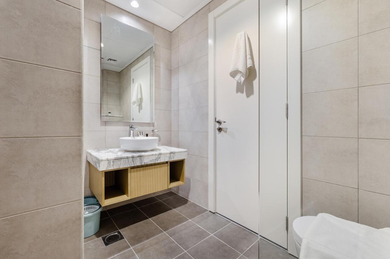 ALiving Charming 1BR I Aykon City Tower, Business Bay - 3