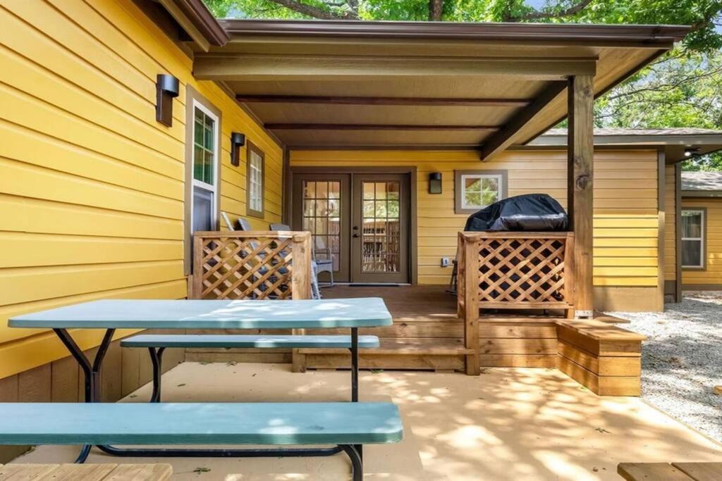 Cowboy Inn — photo 12